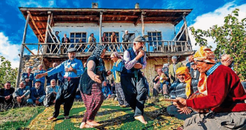 Adana Kültürü: Profesyonel Karata? Escortlar ile Deneyimleyin